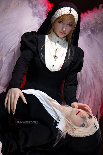 159cm/5ft2 A-cup Silicone Sex Doll – Giselle